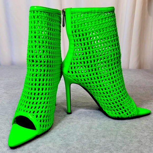 New Cape Robbin NEON GREEN BOOT WOVEN PATTERN HEELS - Picture 11 of 17